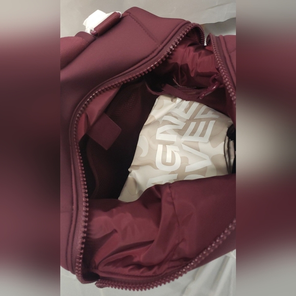 ❤Dagne Dover❤ large Indi Diaper Backpack in CURRANT (no longer available) - Picture 5 of 13